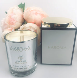 i-Aroma's Fig & Cassis Luxury Candle is a fruity candle for all time. This aromatic delight  combines the tangy scent of blackcurrants and juicy sweet ripened figs combined with the fresh and woody scents of the forest. Made in Tasmania